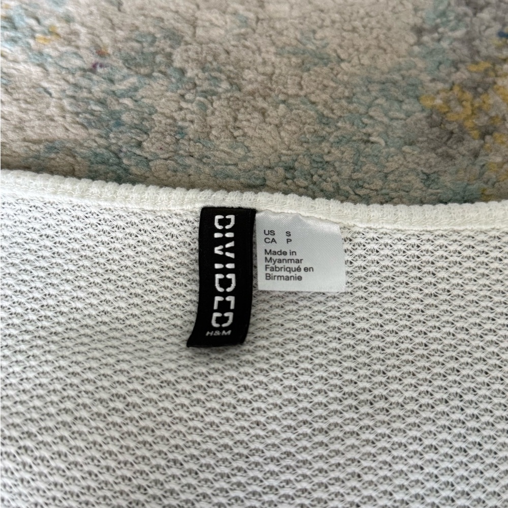 H&M button down cardigan - Picture 2 of 2